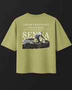 Camiseta Oversized Ayrton Senna - Vencer é mais que uma escolha