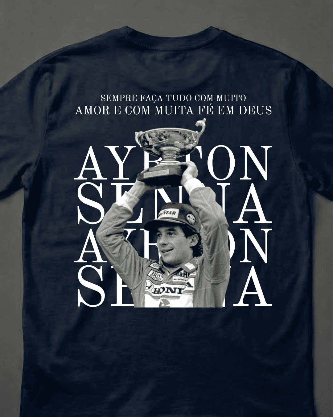 Camiseta Unissex Ayrton Senna - Muita fé em Deus EB